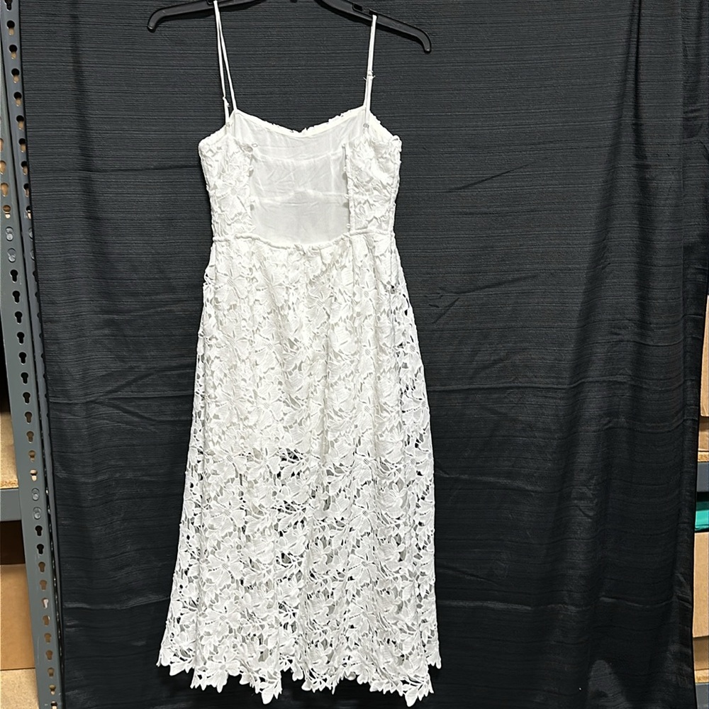 ASTR the label‎ Lace A Line Midi Dress - White / Size M / Box 23-2 - Picture 5 of 9